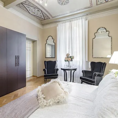 Spacious 4 Bedrooms Flat In