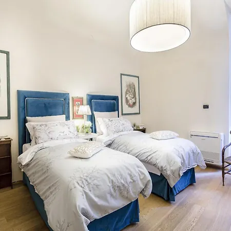 Spacious 4 Bedrooms Flat In *