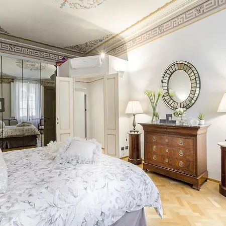 아파트 Spacious 4 Bedrooms Flat In